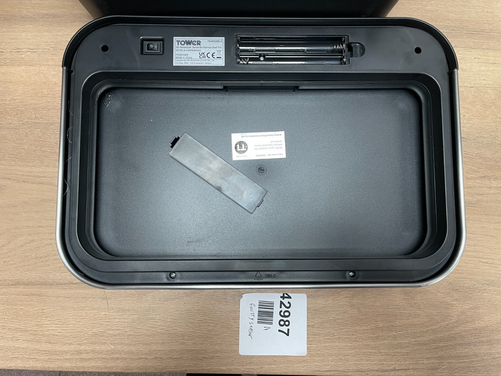 Tower T838028BLK Sensor Bin with Bin Liner Retainer Ring, Black- Faulty sensor