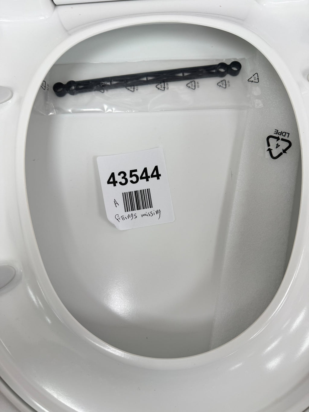 Croydex Flexi-Fix Toilet Seat - White- Fittings missing