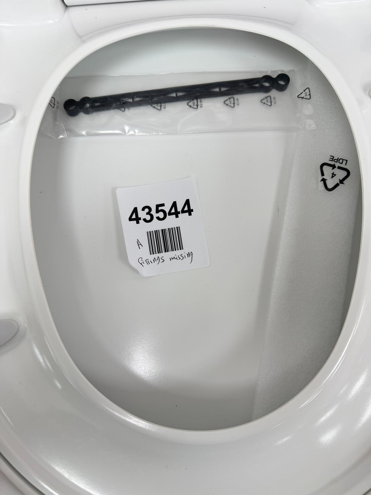 Croydex Flexi-Fix Toilet Seat - White- Fittings missing