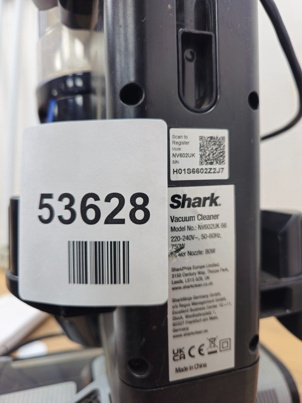 Shark NV602UK Lift-Away Upright Vacuum Cleaner - Black/Blue