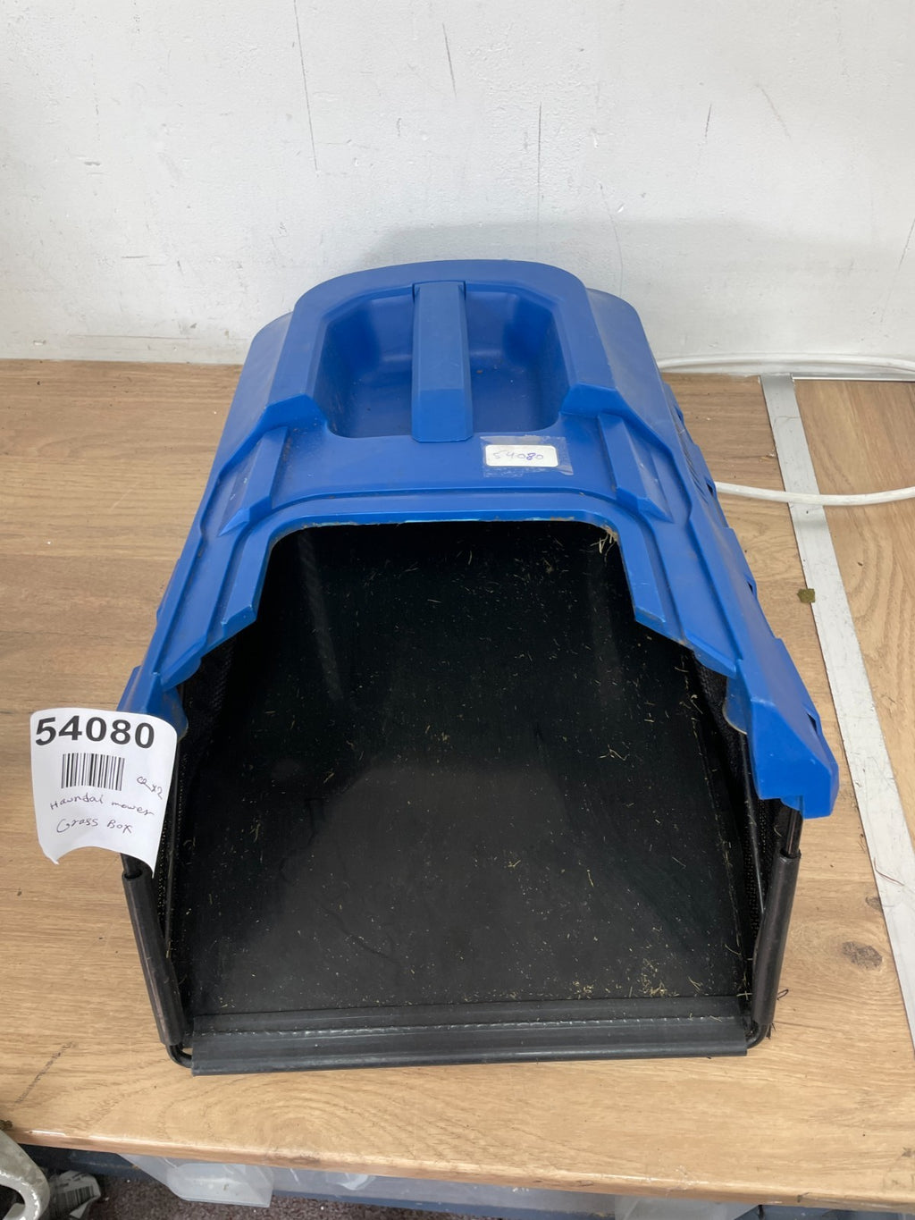 HyundaiHYM3800E lawnmower Grass Box replacement — Used (photo 5)