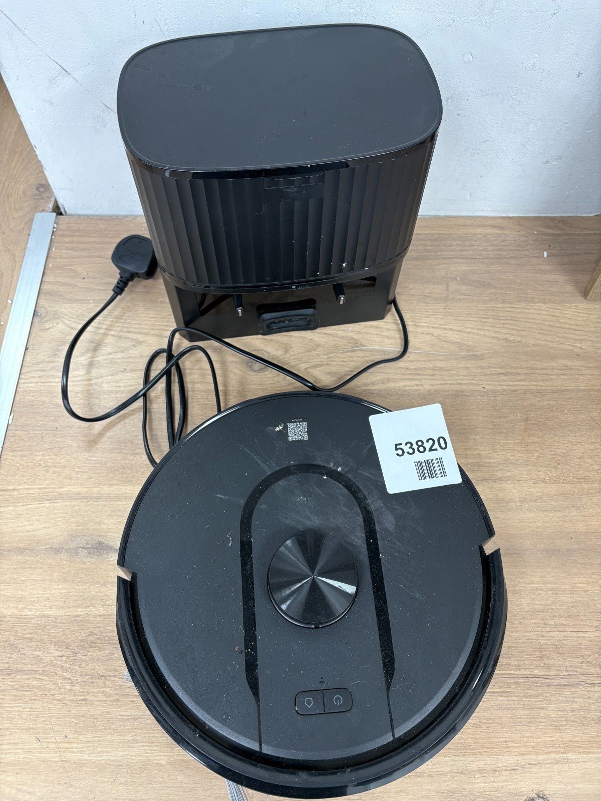 Cleanova W11 Robot Vacuum Cleaner 2 in 1