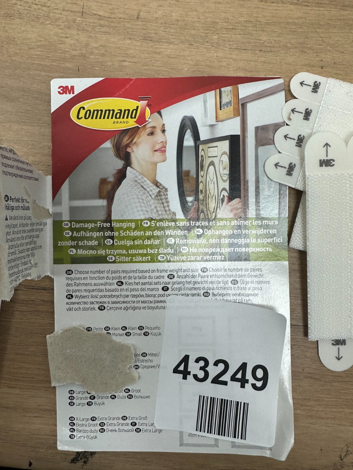 Command Small Picture Hanging Strips