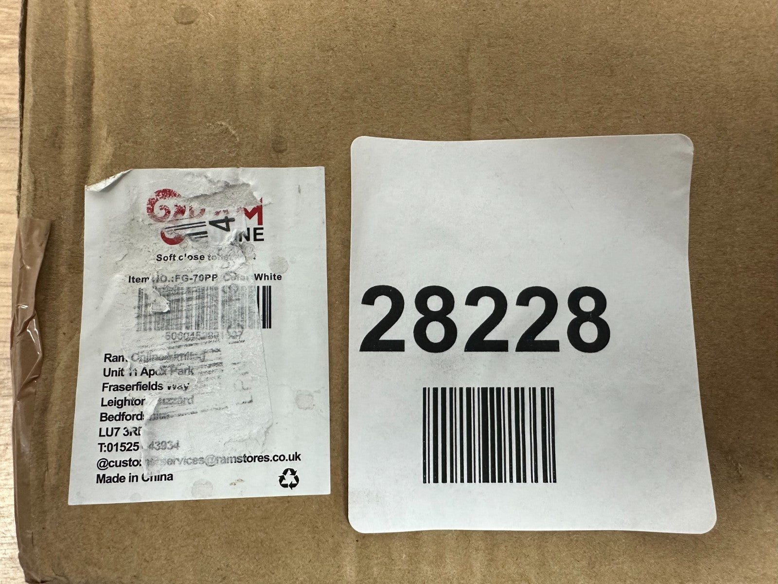 Ram White Soft Close Toilet Seat with Quick Release