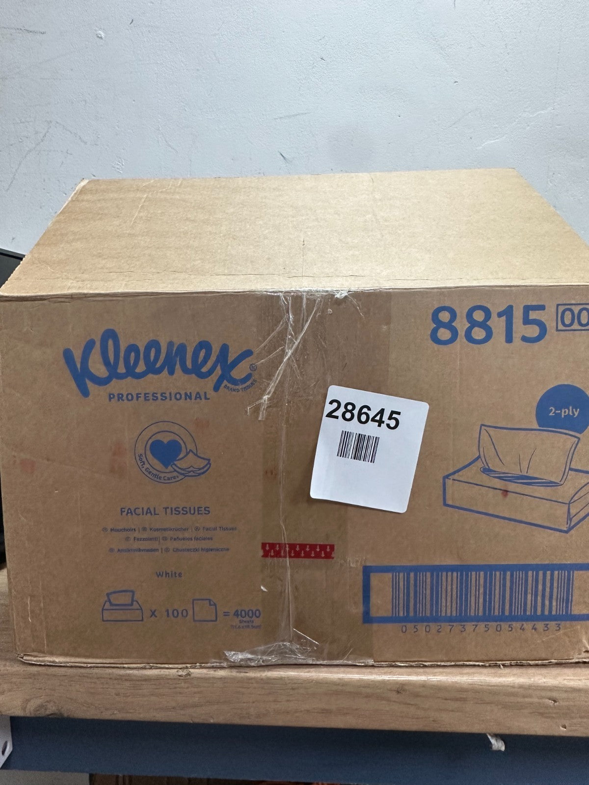 Kleenex® Facial Tissues 8815 - 2 Ply Boxed Tissues - 40 Flat Tissue Boxes x 100