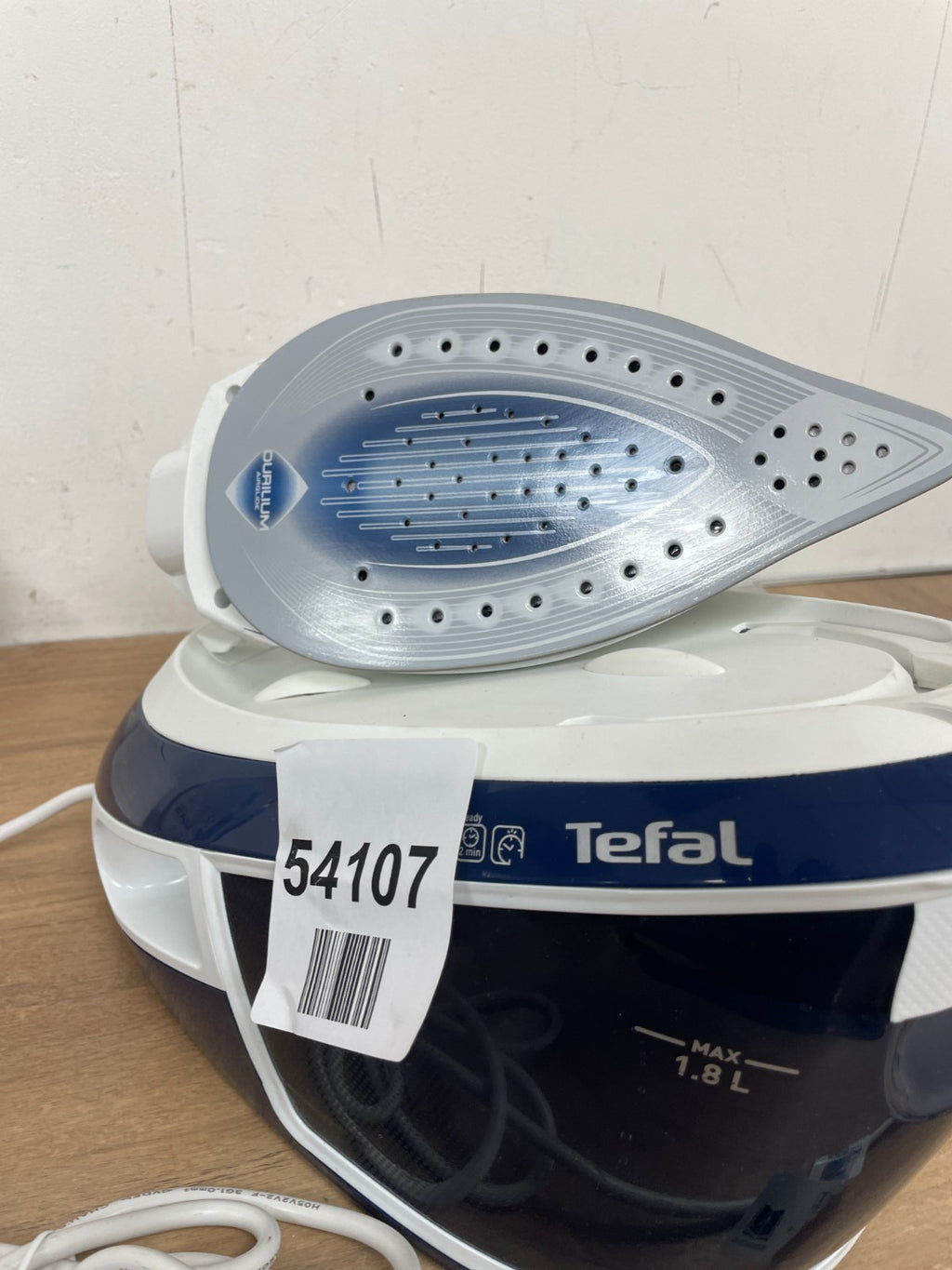 Tefal Express Airglide SV8022 Steam Generator Iron White/Blue — Used (photo 4)