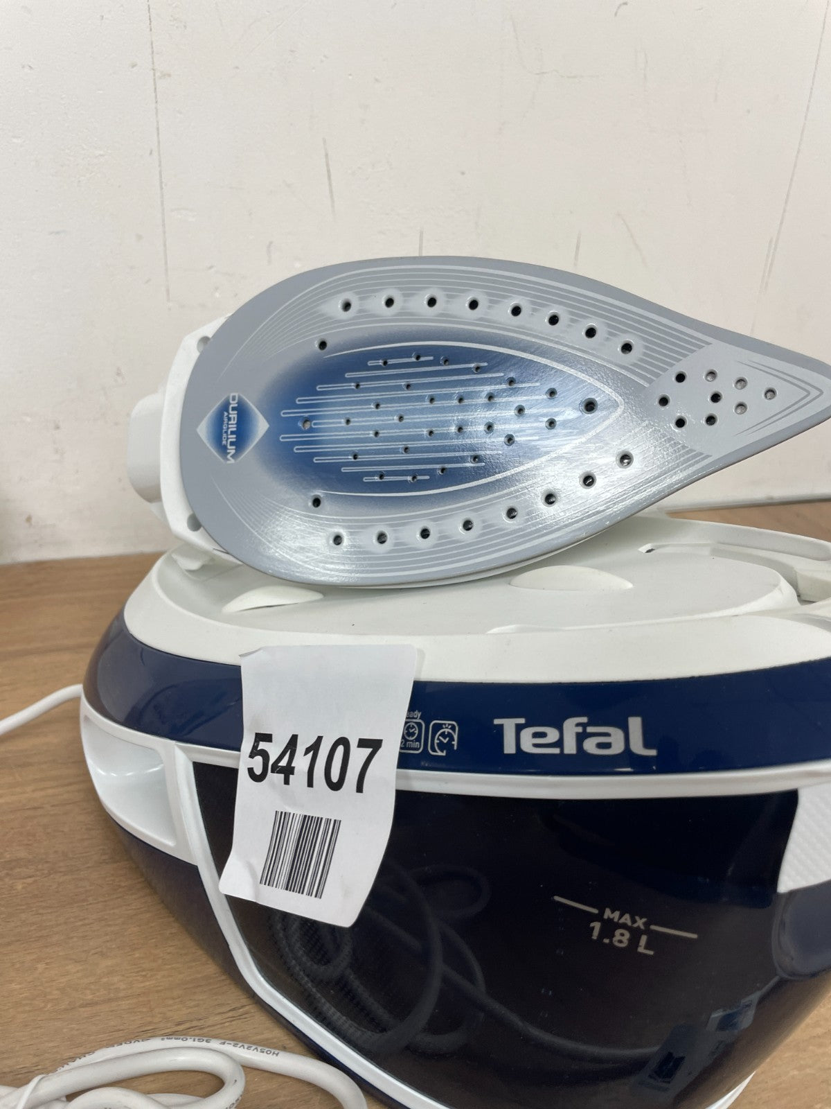 Tefal Express Airglide SV8022 Steam Generator Iron White/Blue — Used (photo 4)