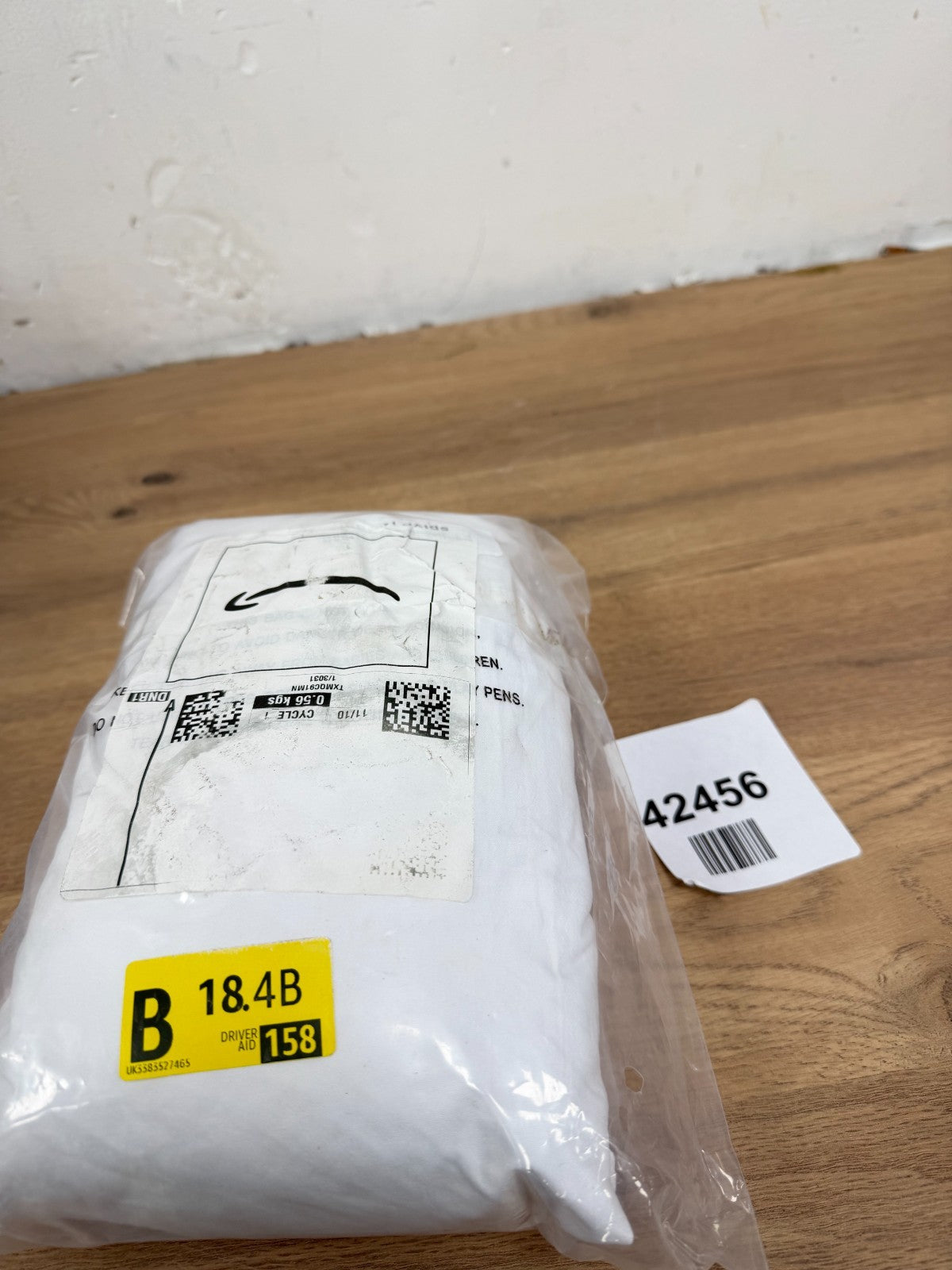 Fitted Sheet Double, White - Pre-Washed, Deep Pocket 14 inch (35 cm) - Easy Care