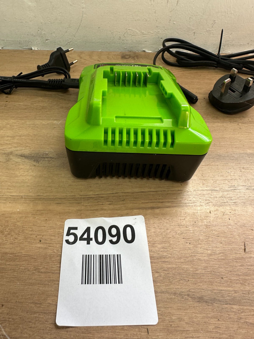 Greenworks CAF813 Battery charger — Used (photo 3)