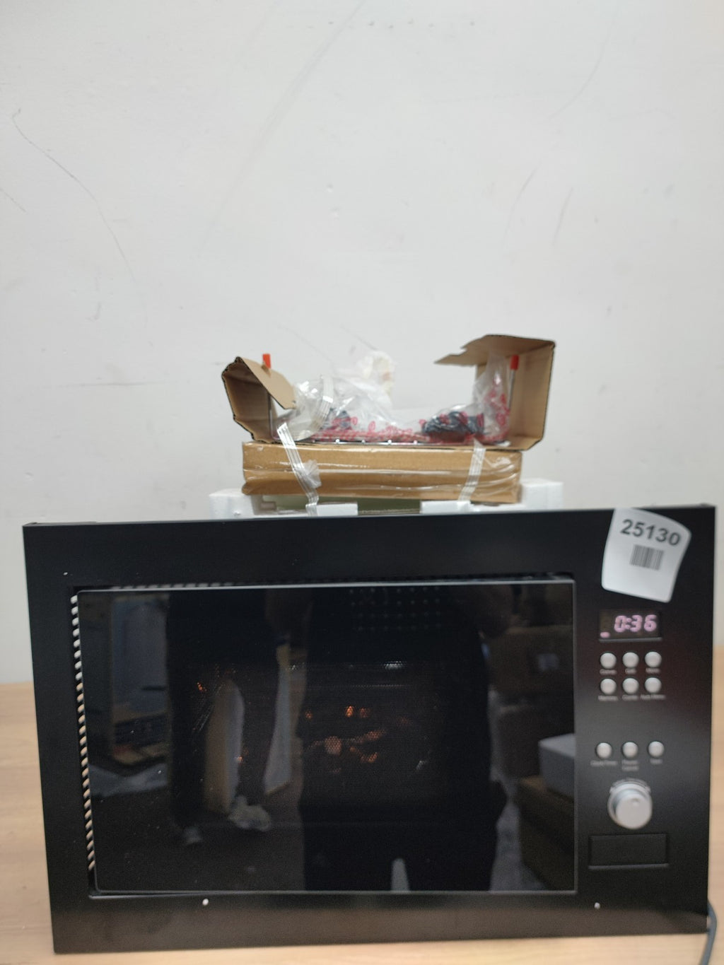 Viceroy WRMICRO31BK Black Combination Microwave