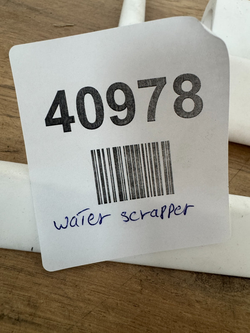Water scrapper
