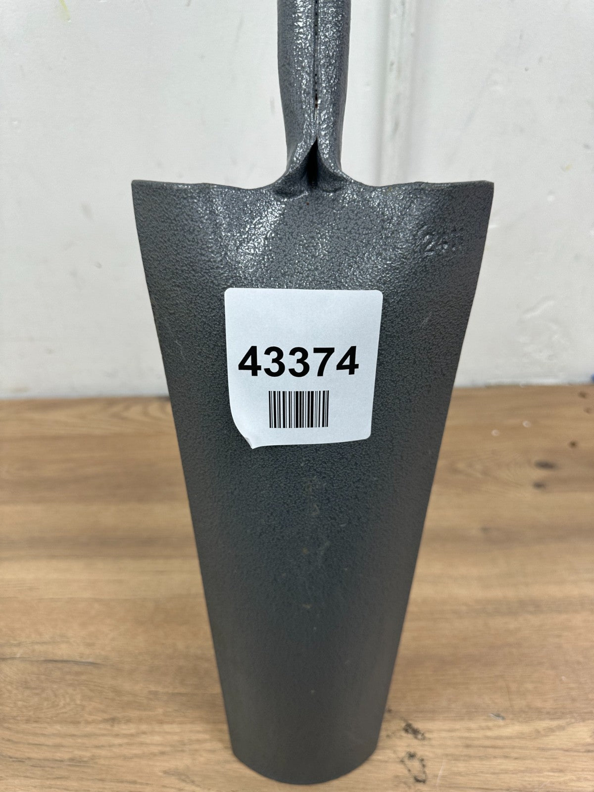 Spear & Jackson Never Bend Newcastle Spade- Grey