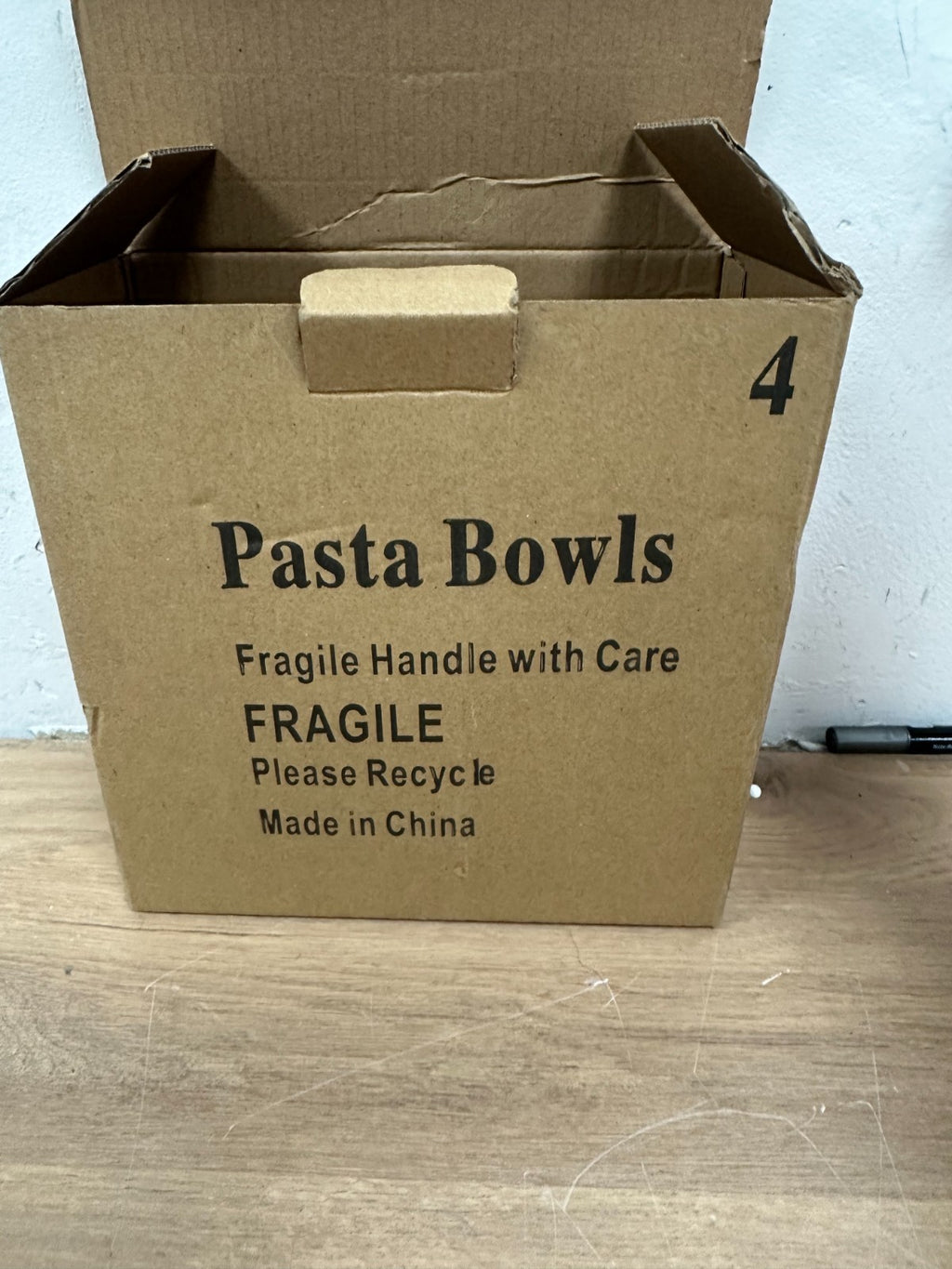 Berglander Pasta Bowls Set of 4, Reusable Salad Bowls 37oz Unbreakable Large Pla