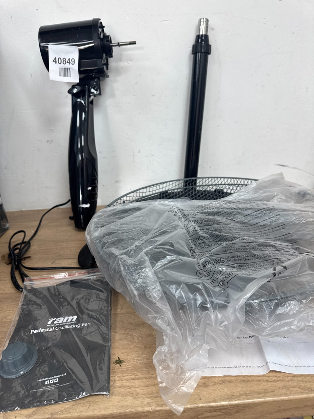 Ram pedestal oscillating fan FS-1602
