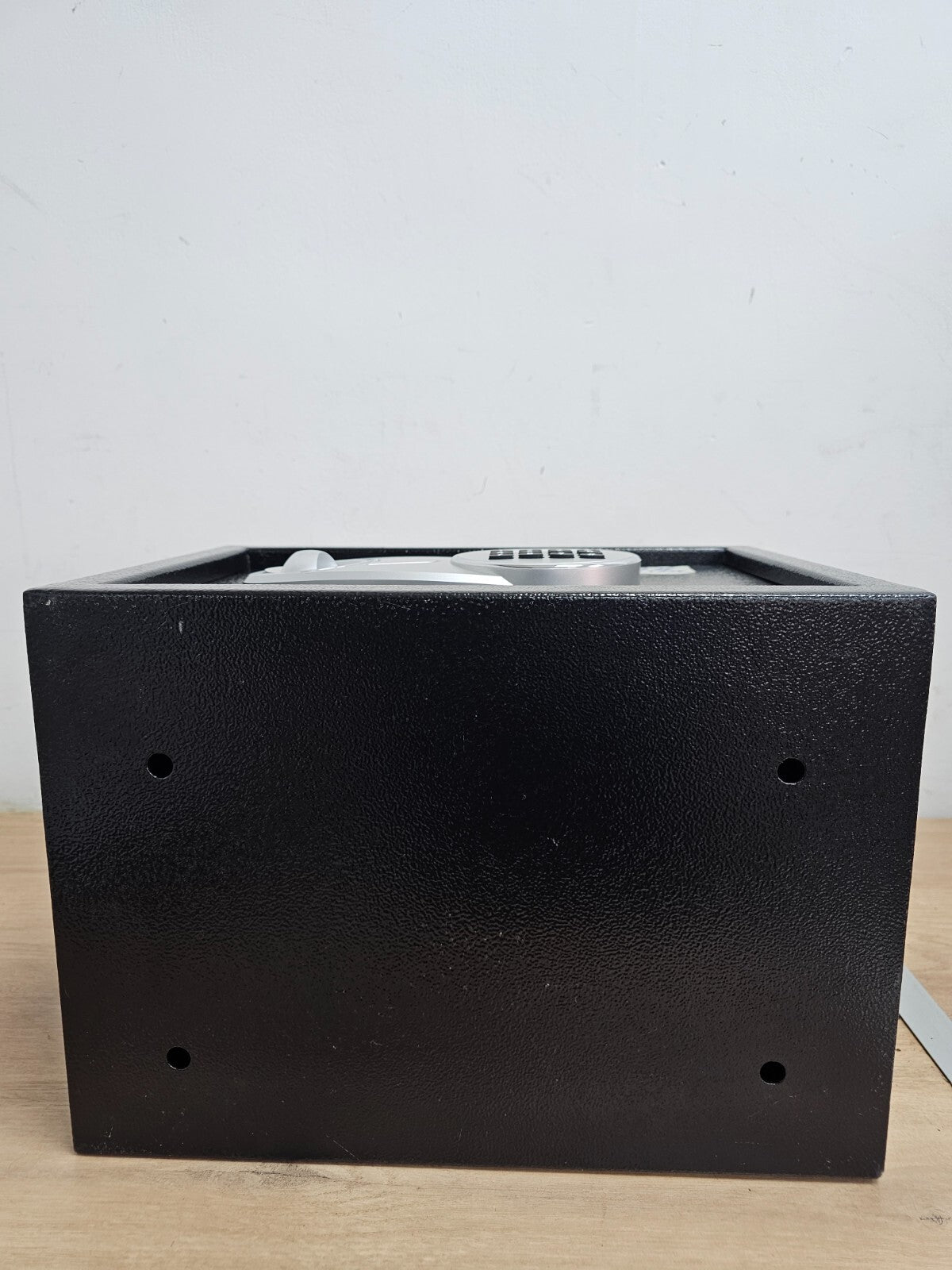 Amazon Basics Electronic Security Safe 14 L, Black
