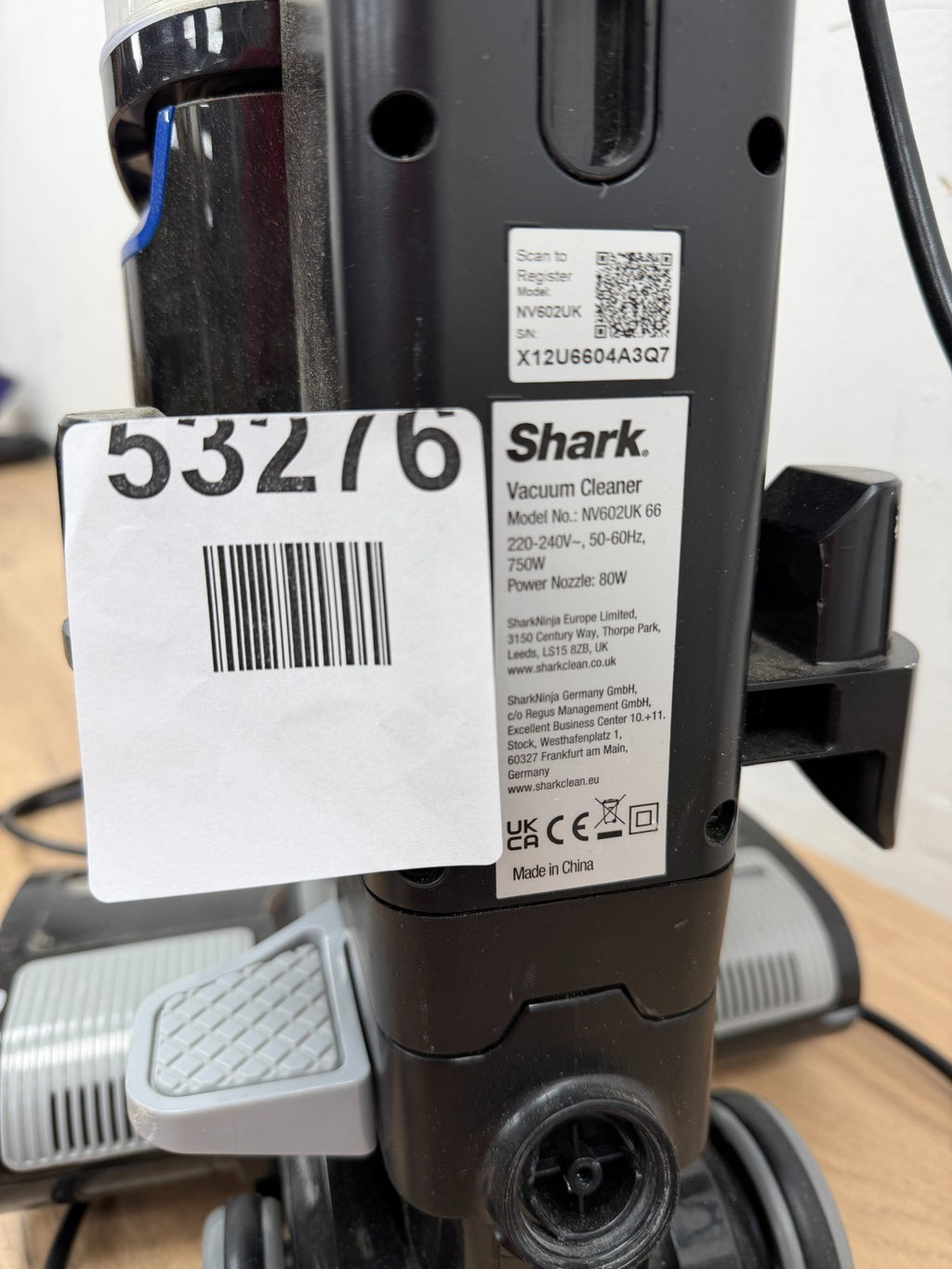 Shark NV602UK Lift-Away Upright Vacuum Cleaner - Black/Blue