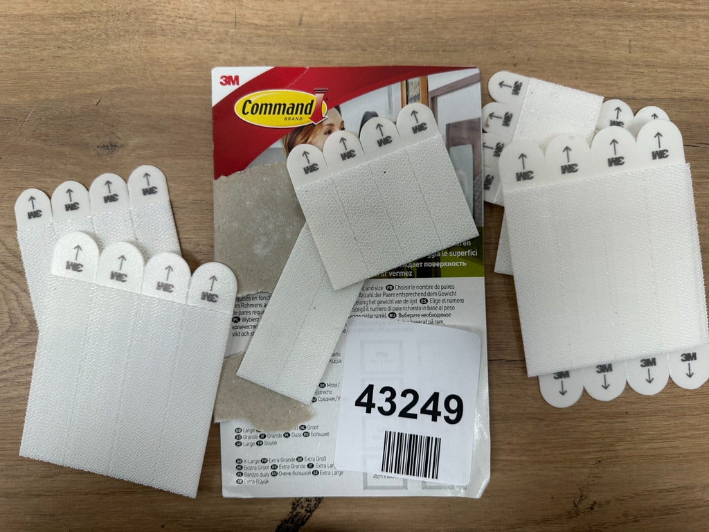 Command Small Picture Hanging Strips
