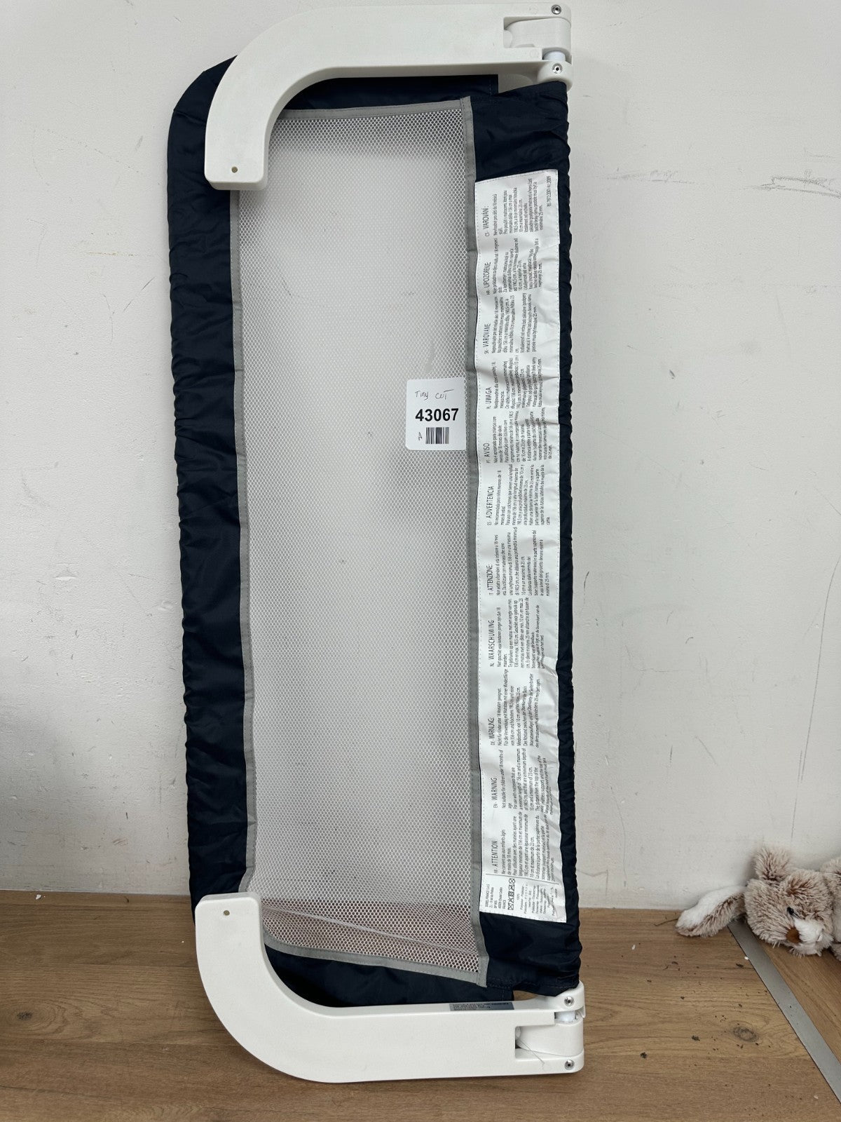 Safety 1st Extra Large Bed Rail- Tiny cut