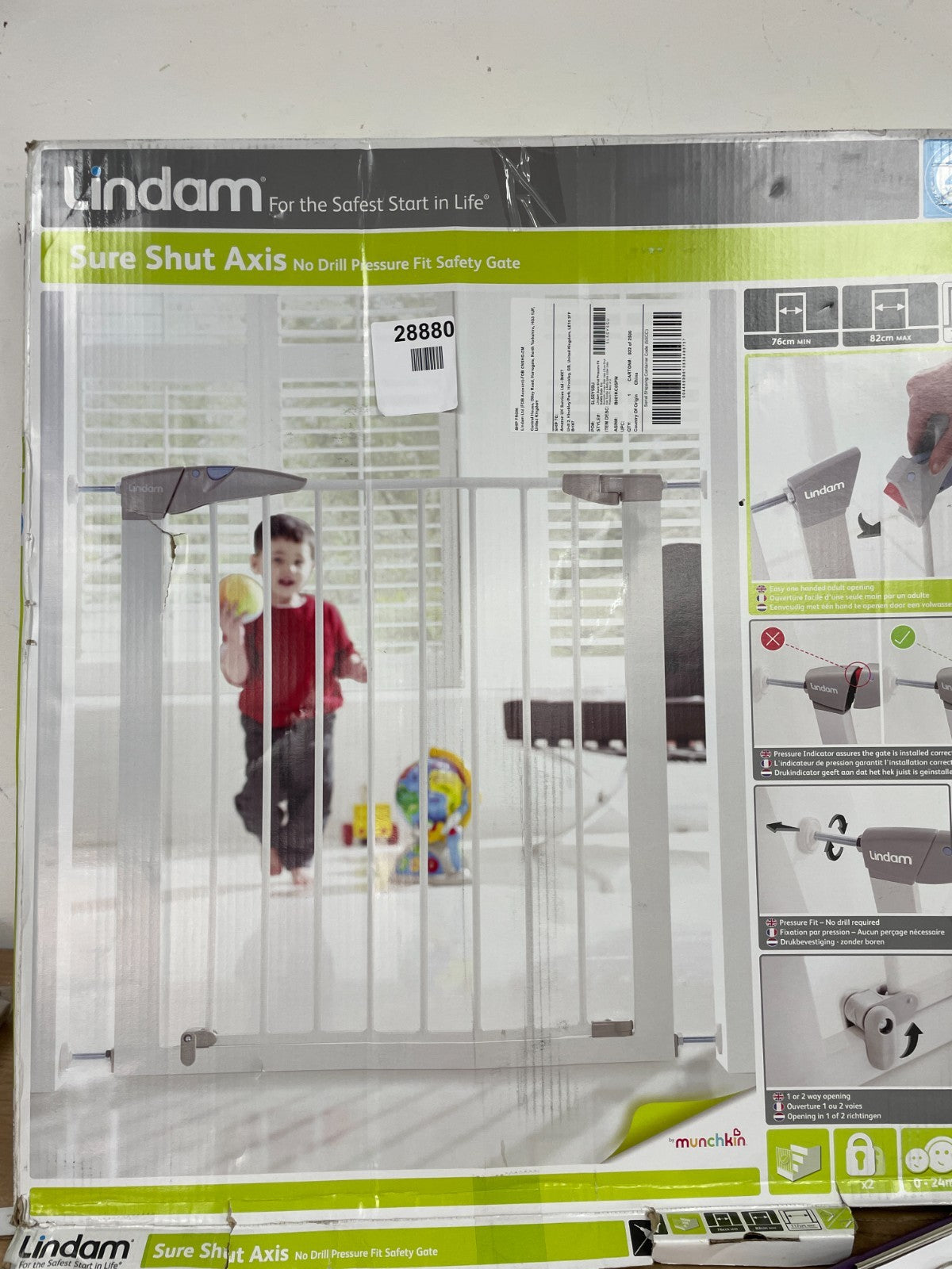 Lindam Sure Shut Axis 76-82cm Pressure Fit Safety Gate - White