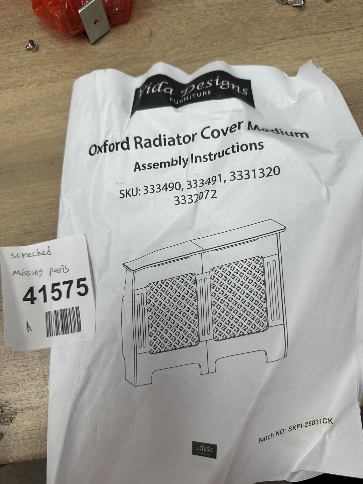 Vida Designs 333490 Oxford Radiator Cover Medium - White — New (other) (photo 3)