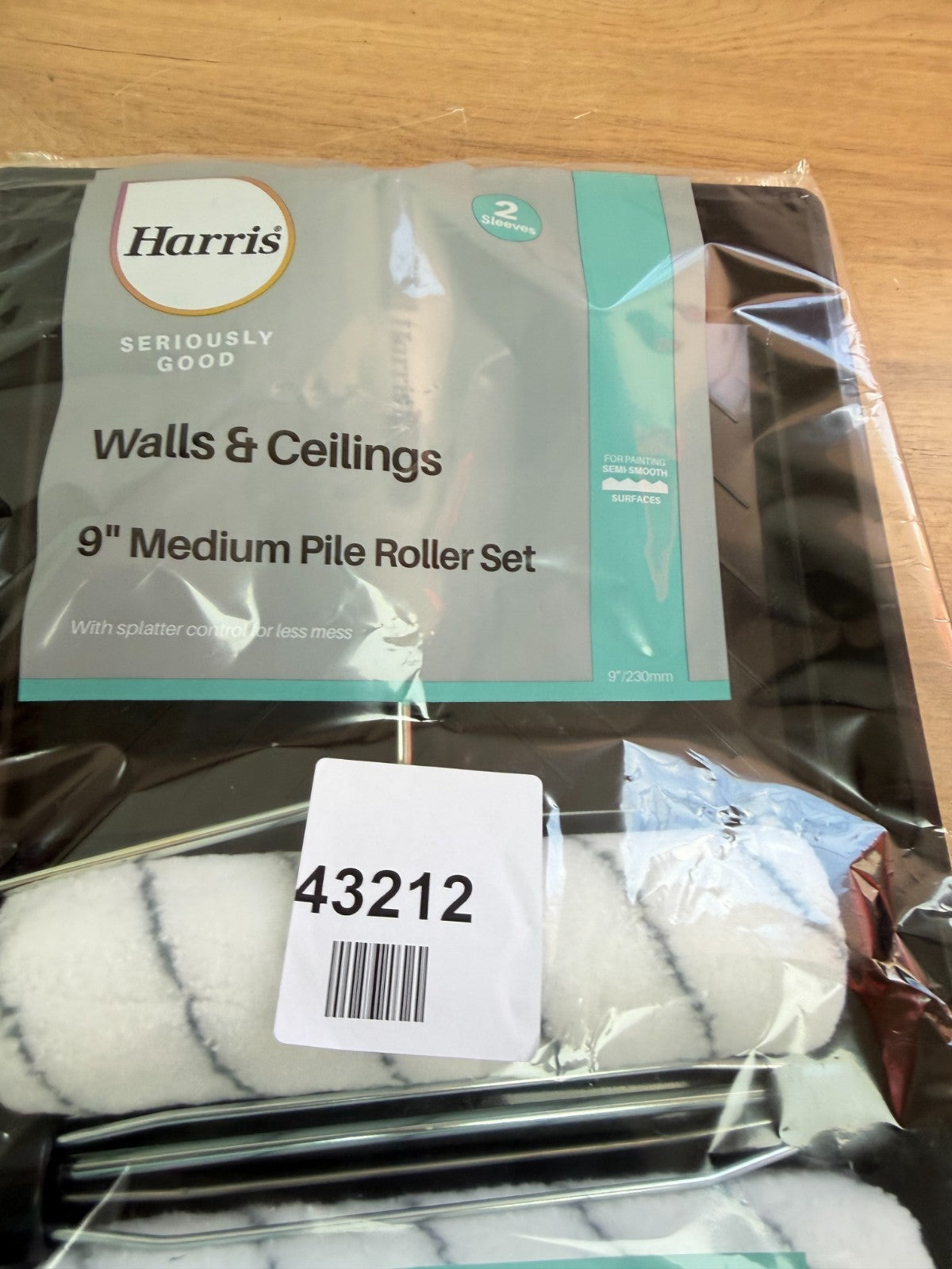 Harris Walls & Ceilings 9" Medium Pile Sleeve Paint Roller Set with Tray & Frame