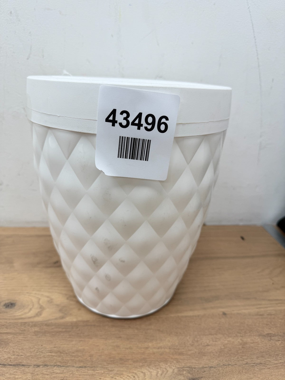 Addis Diamond Style Round Swing Lid Bathroom Bin, White