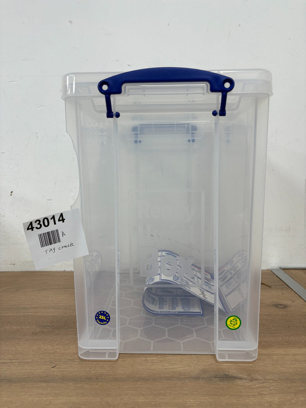 Really Useful Box Plastic Storage 25 Litre Clear- Tiny Crack