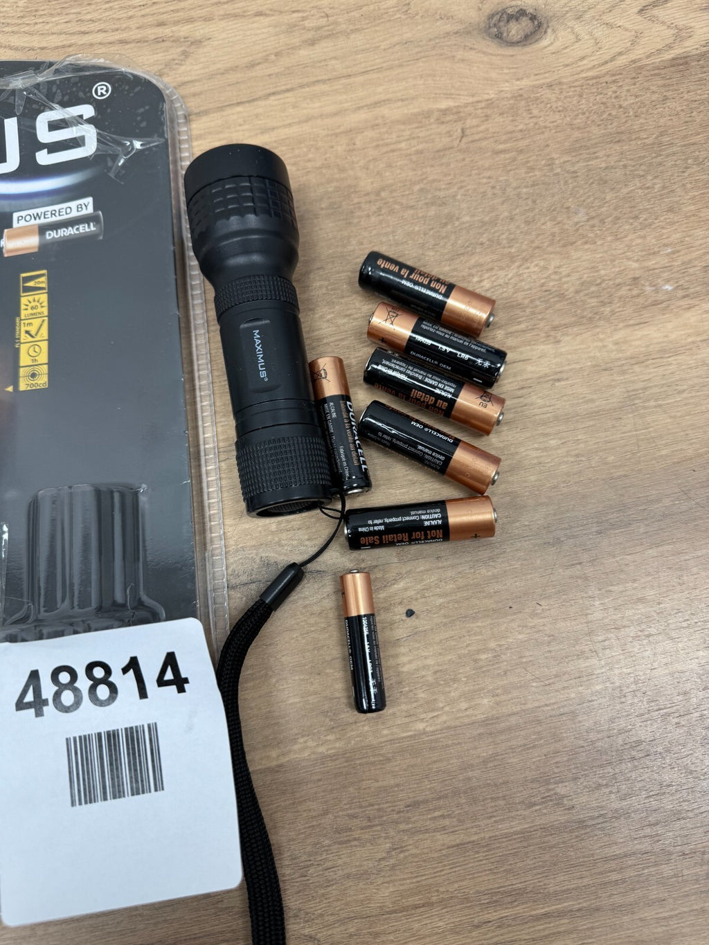 Maximus Black LED Battery-powered Torch