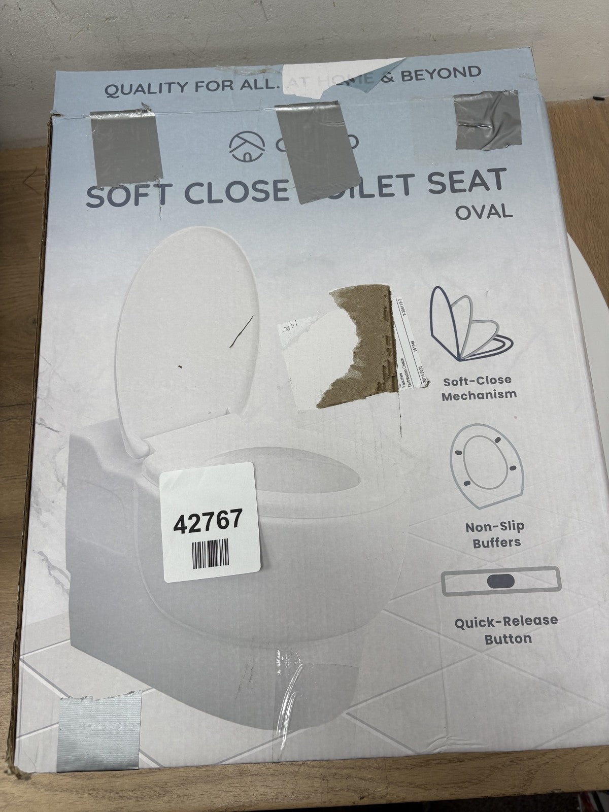 CUQOO Oval Toilet Seat Soft Close with Quick Release Hinges - Adjustable White