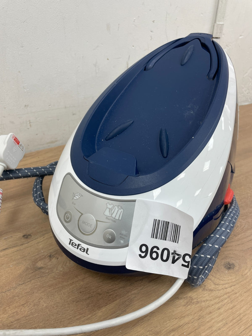 Tefal GV9221 Steam Generator Iron — Used (photo 6)