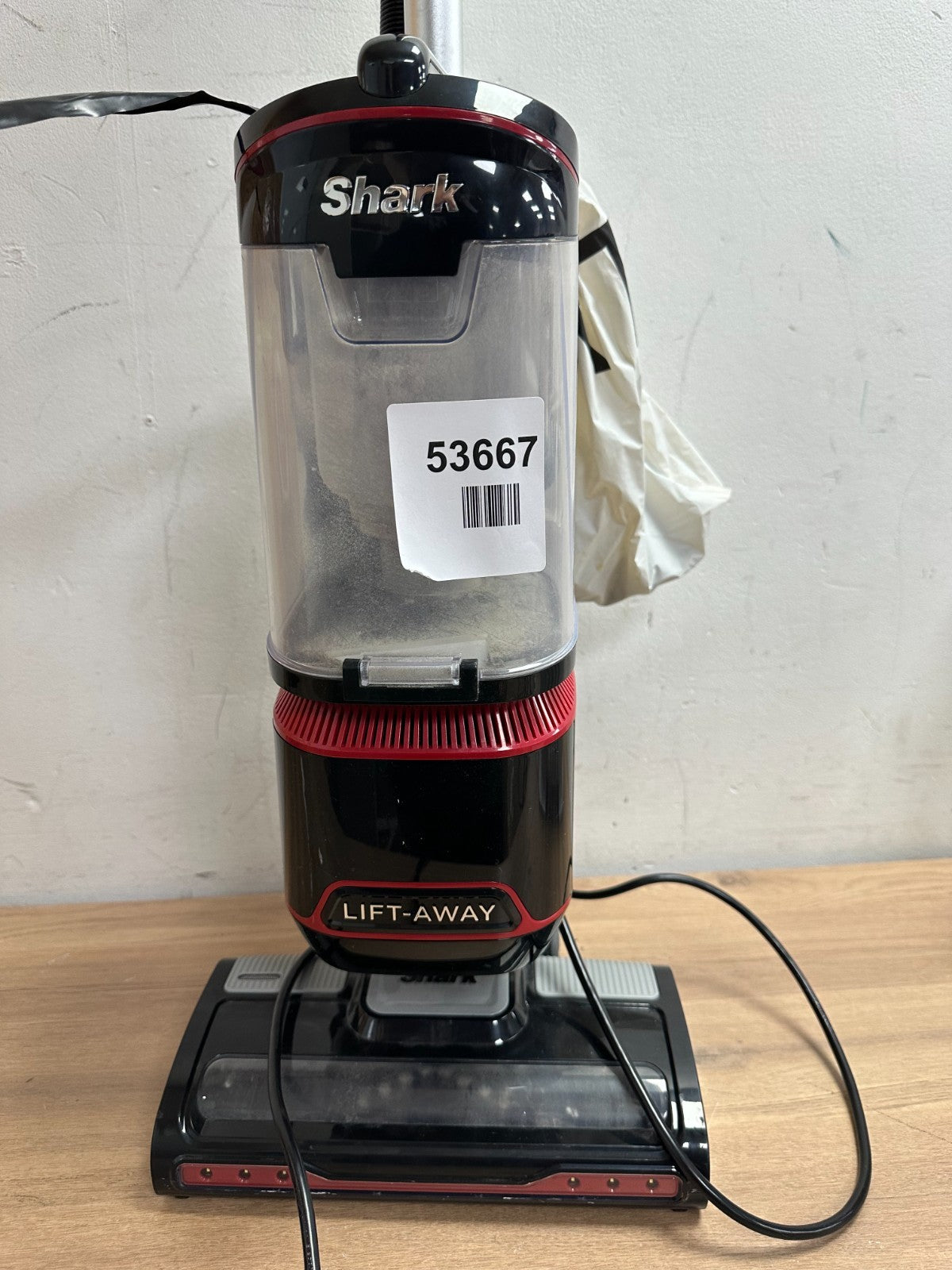Shark Lift-Away 1.1L Corded Upright Vacuum Cleaner with TruePet - Red (NV602UKT)