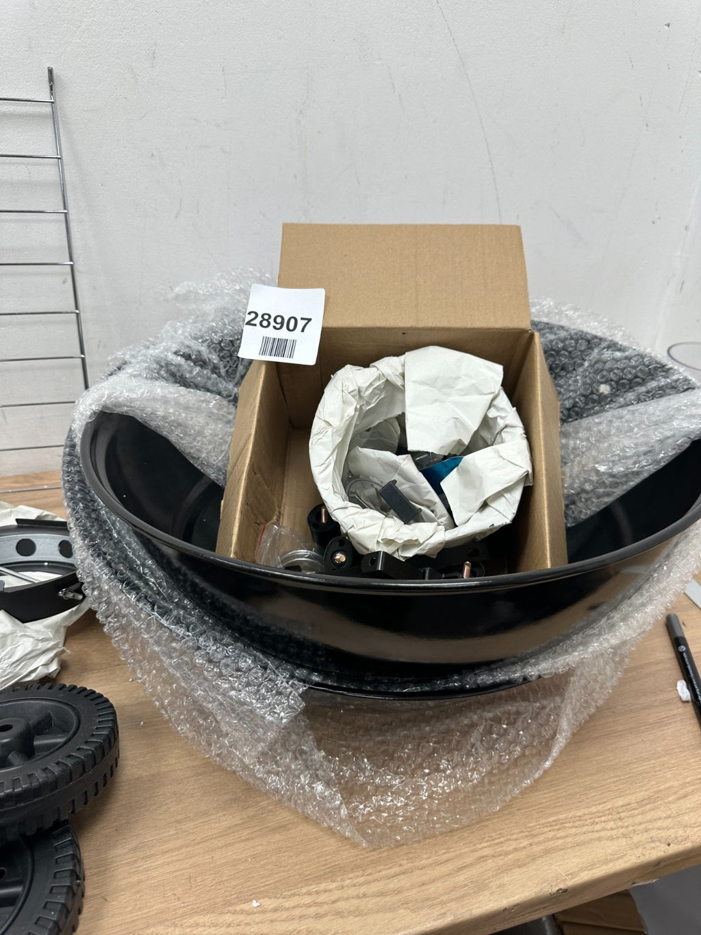 George Foreman GFKTBBQ Kettle Barbeque — New (other) (photo 2)