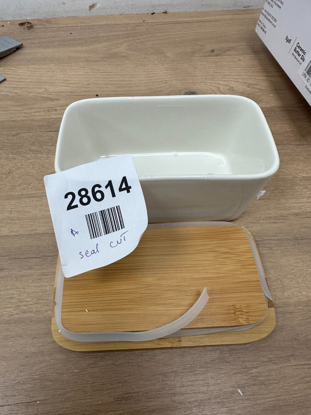 Ceramic Butter Dish Box Storage Tray Container With Bamboo Lid- Seal cut