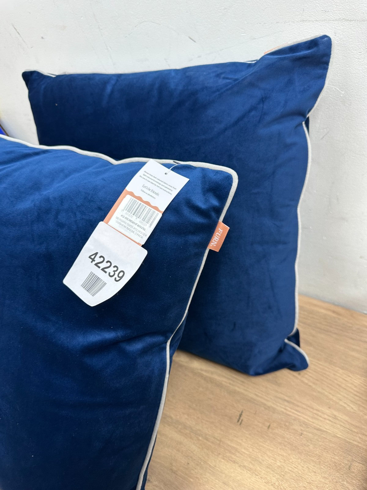 Furn Meridian Velvet Cushion Petrol/Blush 55*55 polyster filled set of 2