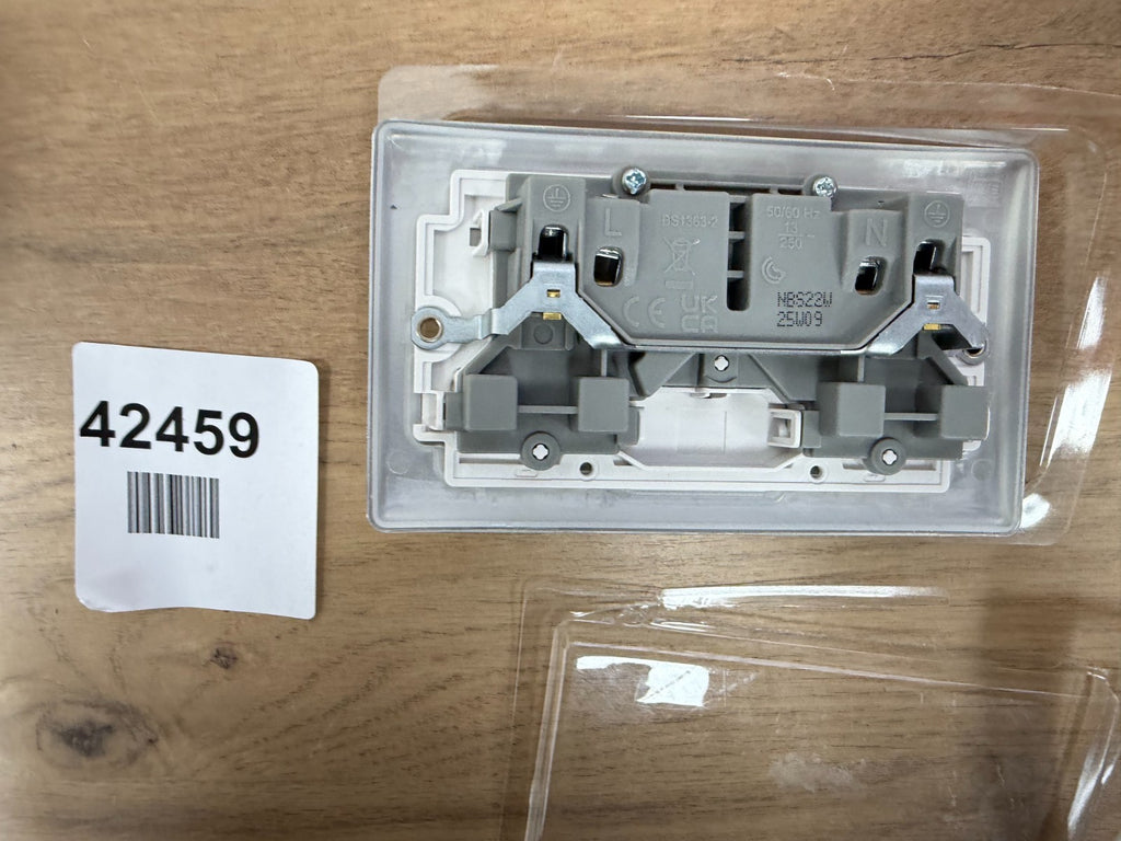 BG Nexus 2 Gang Switch Socket - Polished Chrome