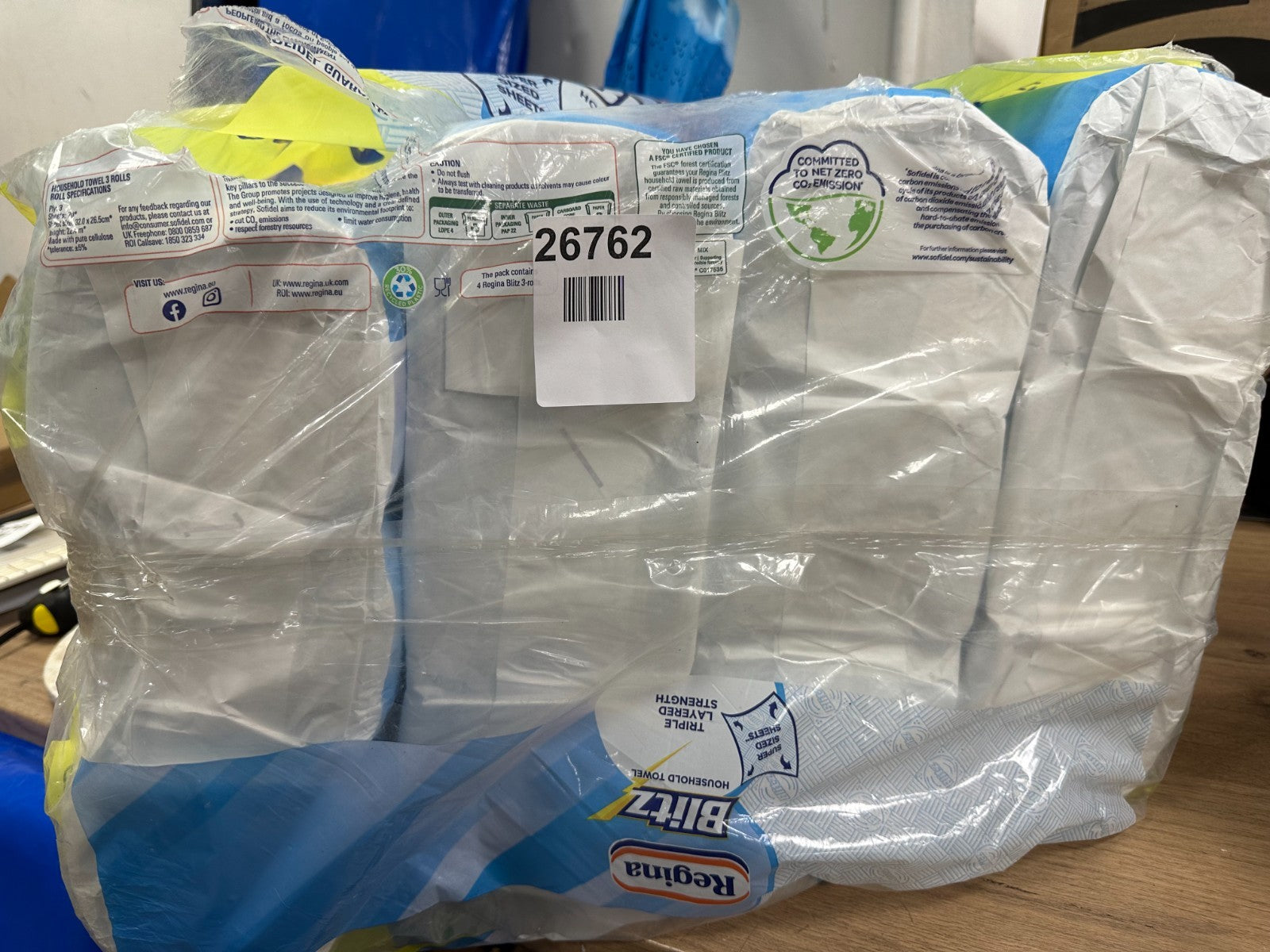 Regina Blitz 3 Layer Tissue Towel - 4 Roll