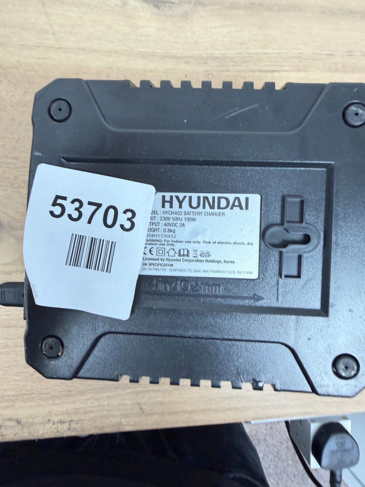 Hyundai HYBAT40Li25 Lithium-Ion Battery 40V 2.5Ah battery and charger