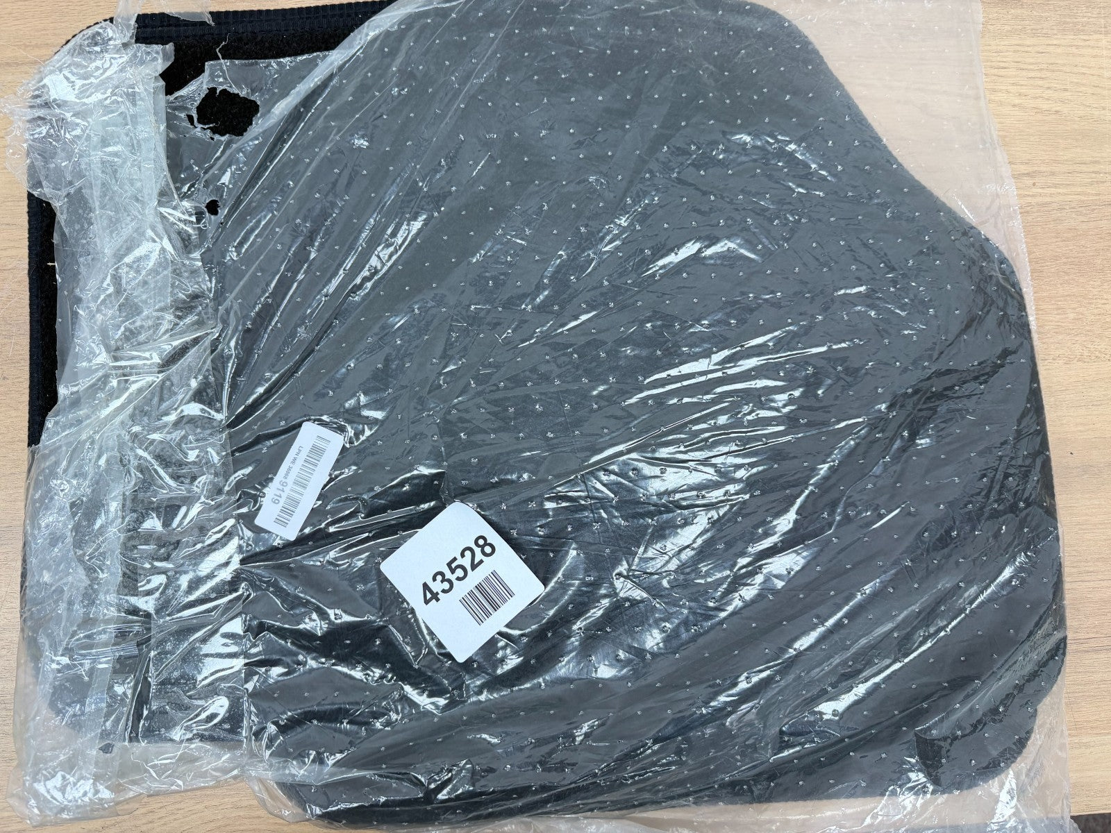 Prestige mats with black binding