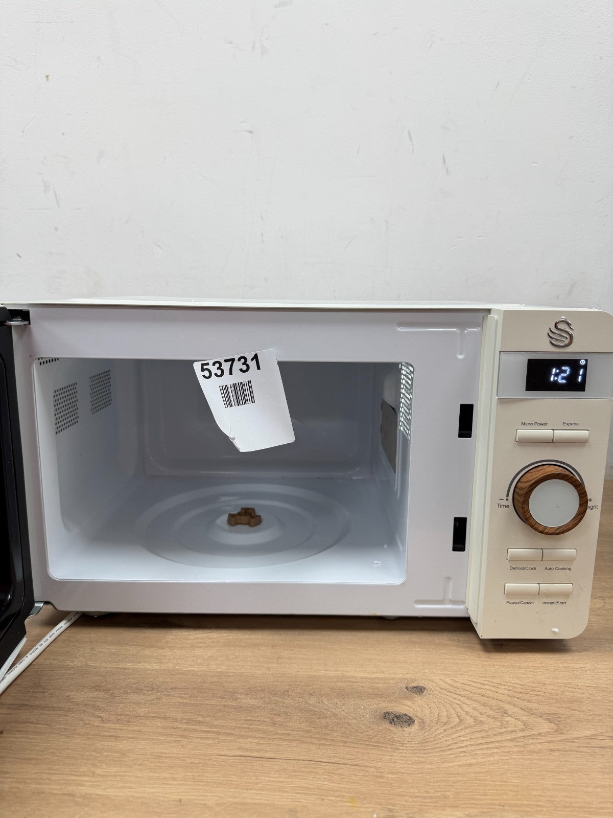 Swan 20L 800W Microwave - SM22036LWHTN - Not working