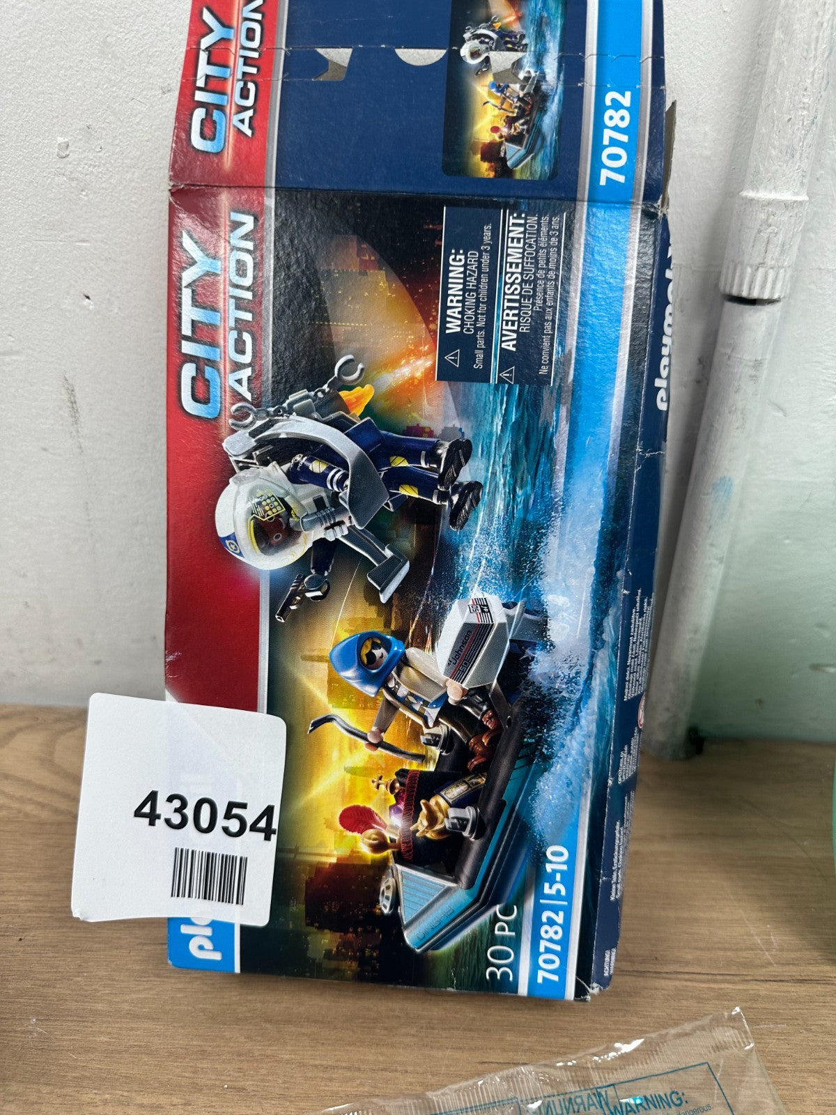 Playmobil 70782 City Action Police Jetpack & Boat