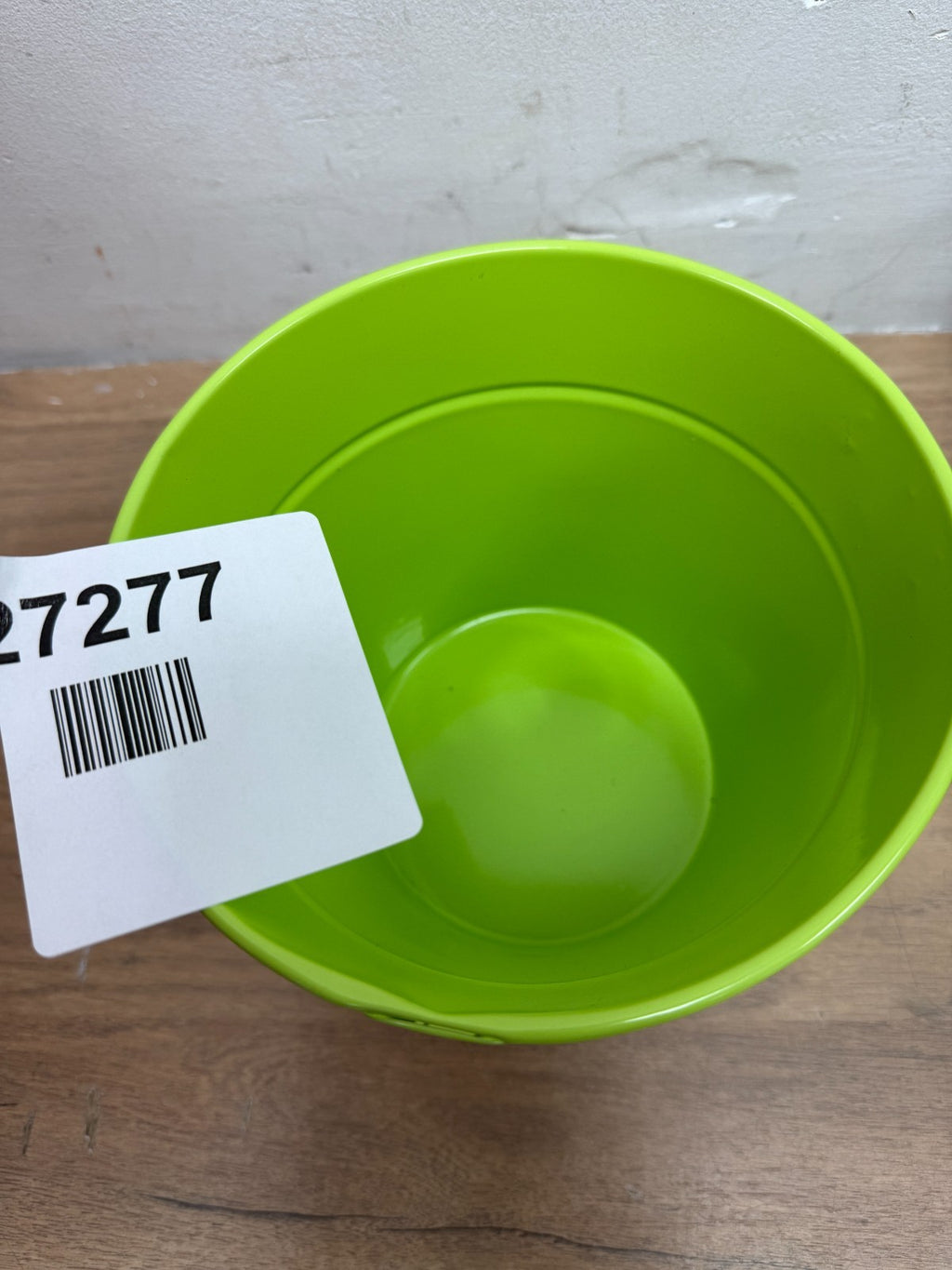Eric carleThe Very Hungry Caterpillar Children's Metal Bucket
