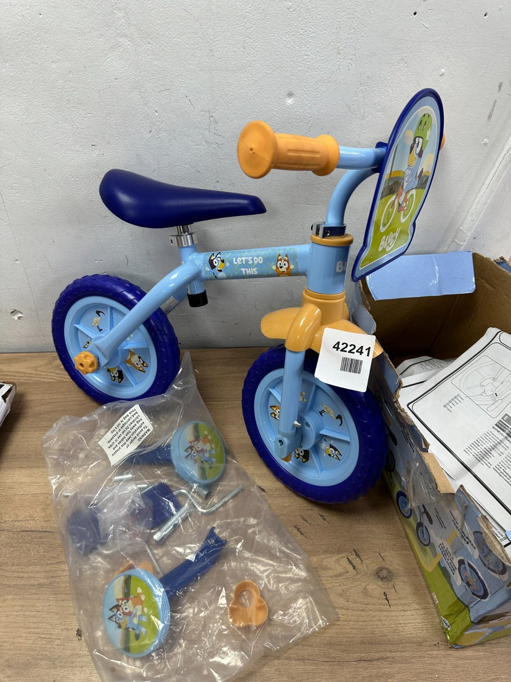Bluey M004686 10 inch Training Bike - Missing part