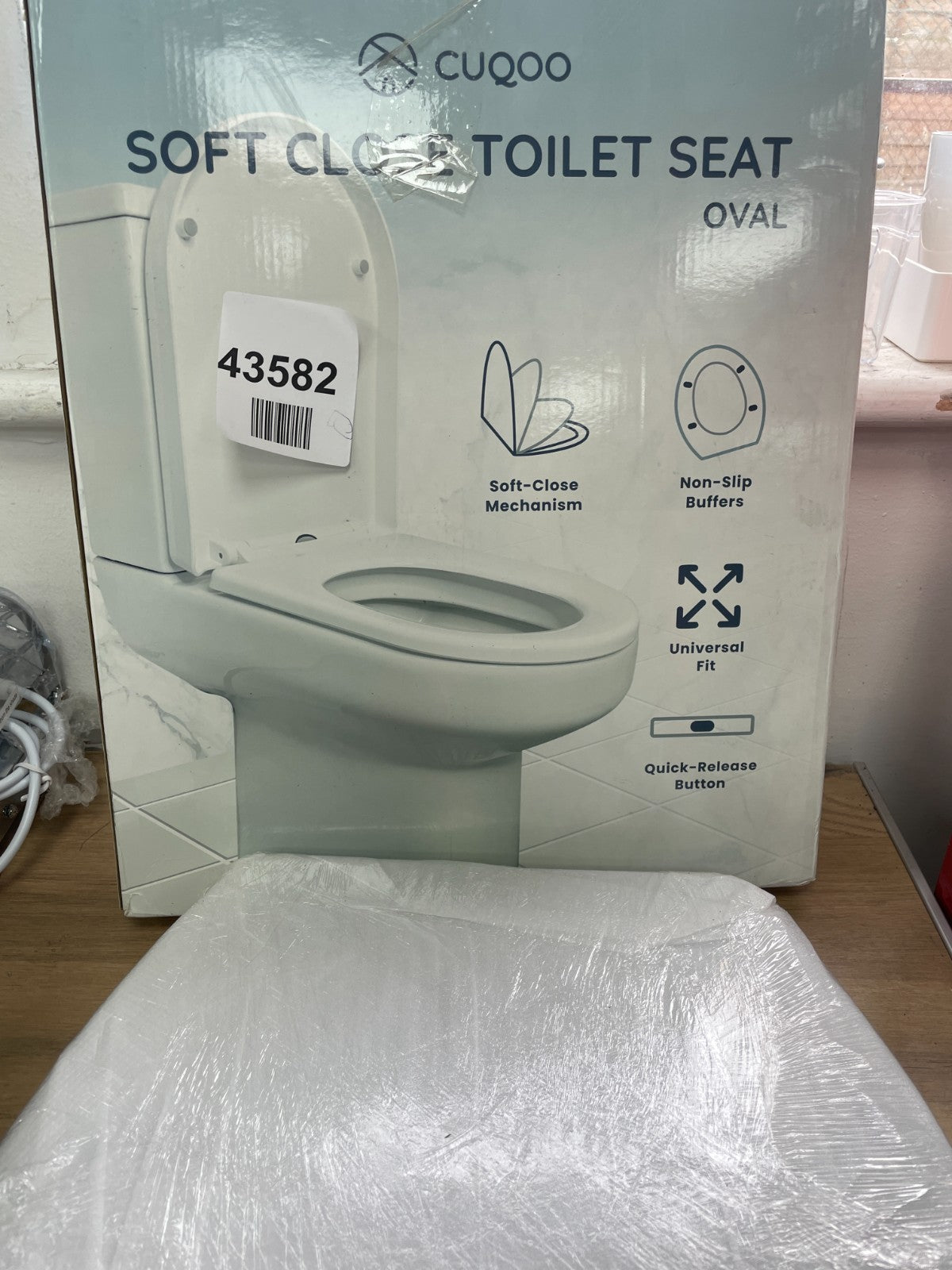 Cuqoo soft close toilet seat
