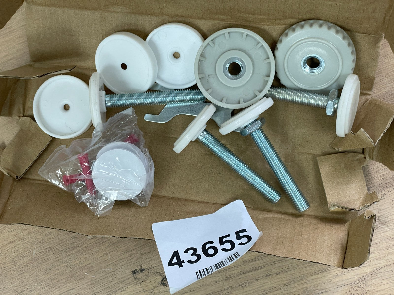 Safety 1St Securetech Metal Gate, Pressure Fit Safety Gate — New (other) (photo 3)