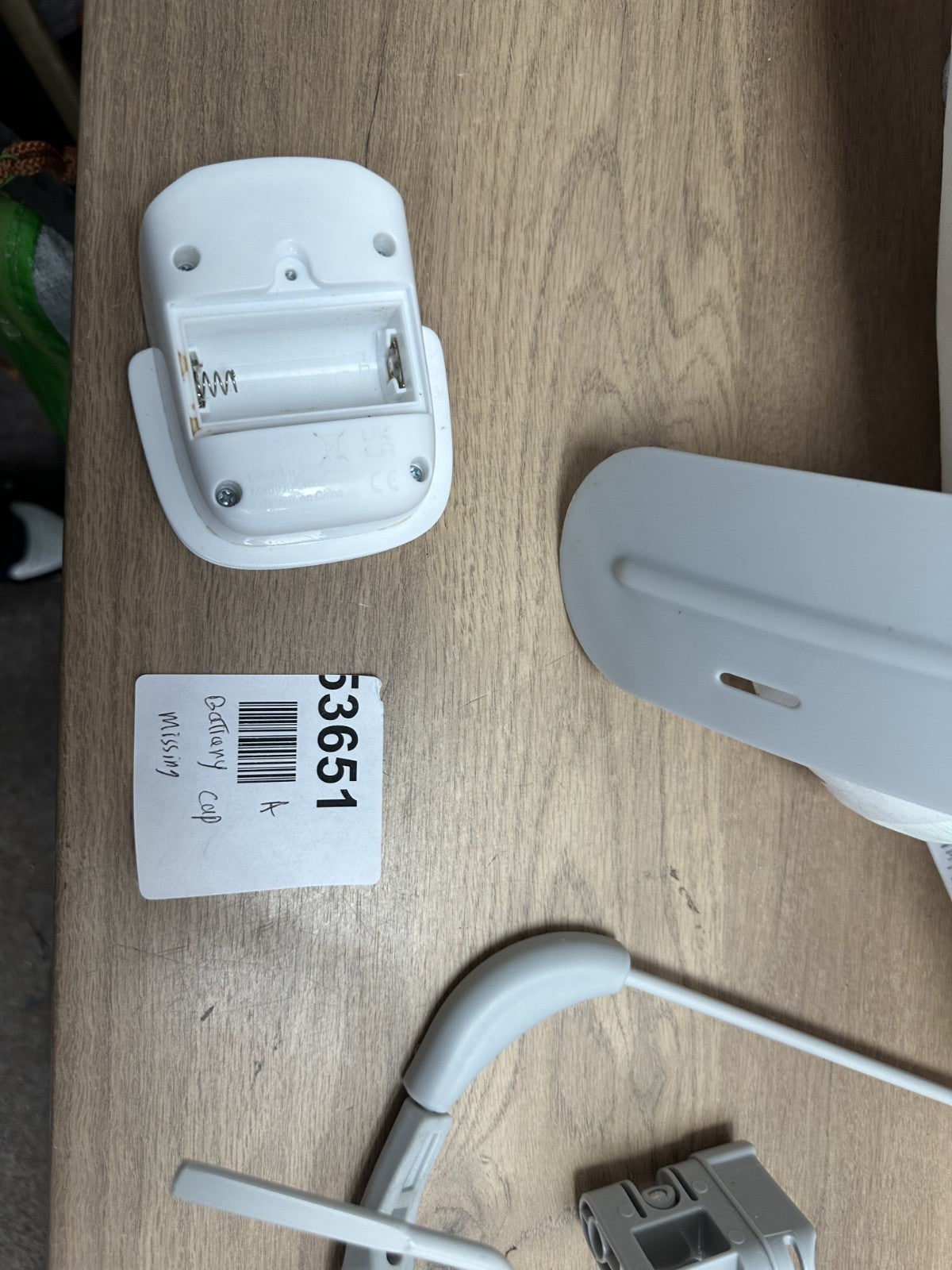 QPlay Cosy premier tricycle - Battery cap missing