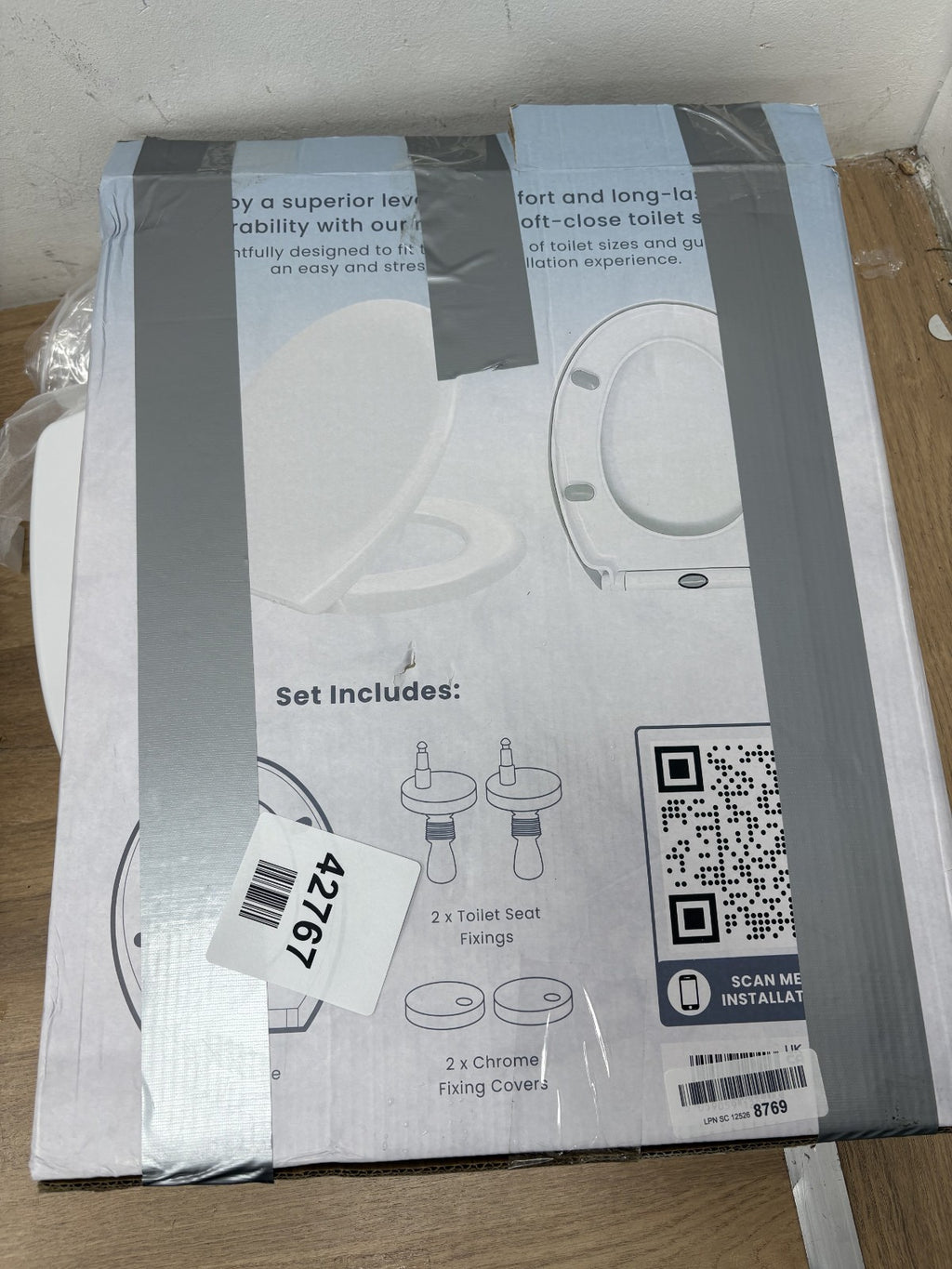 CUQOO Oval Toilet Seat Soft Close with Quick Release Hinges - Adjustable White