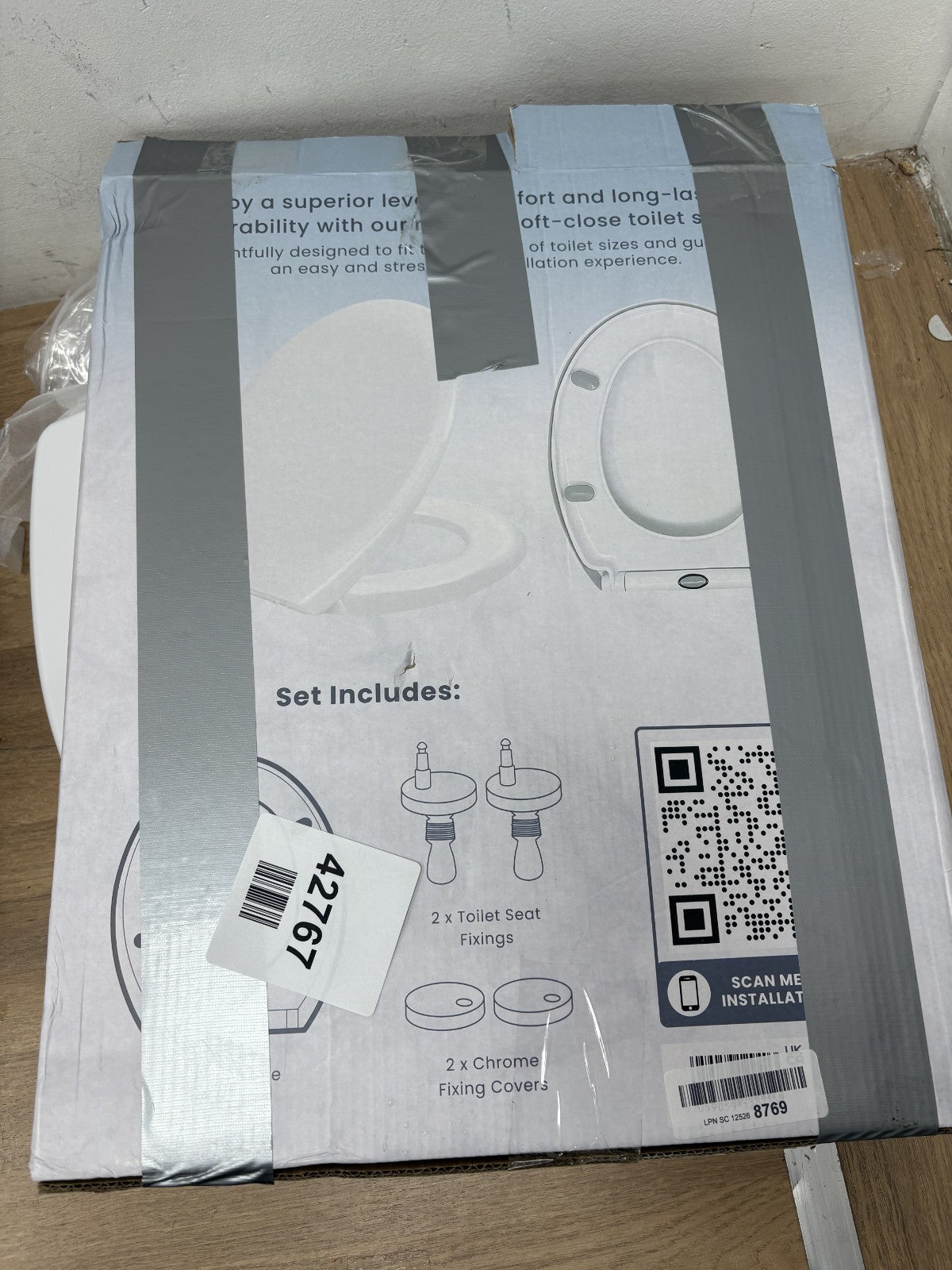 CUQOO Oval Toilet Seat Soft Close with Quick Release Hinges - Adjustable White
