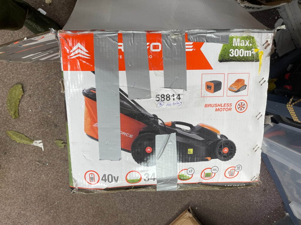 Yard force 40v cordless lawnmower battery quick charger LM G34A- No battery — Used (photo 8)