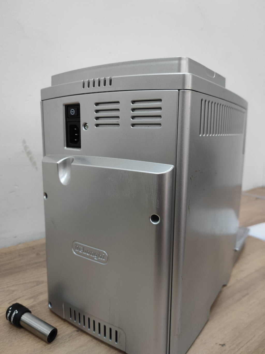 DeLonghi Bean to Cup Coffee Machine - Silver