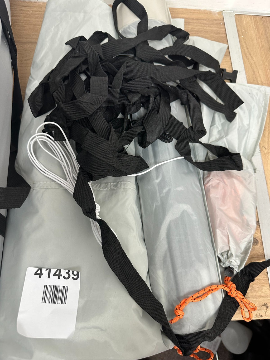 VEVOR 120742 SUV Tent — New (other) (photo 2)